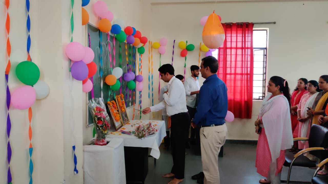 teacher-s-day-celebration-in-jaipur-nursing-college-mvgu-maharaj